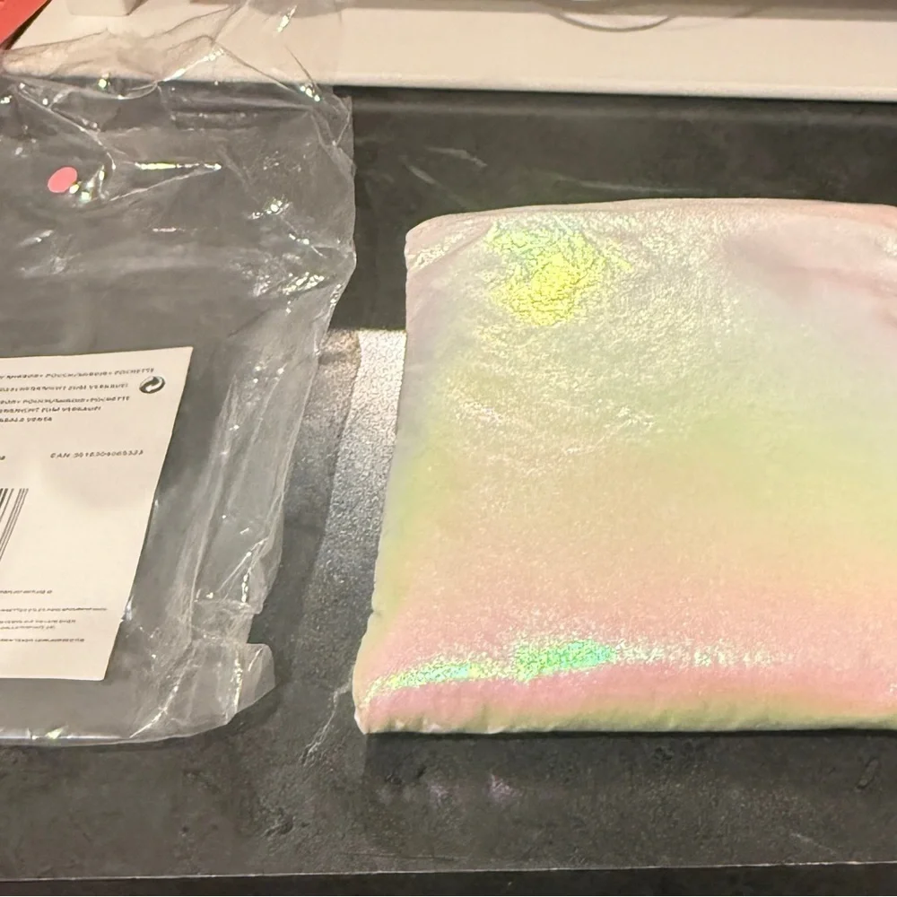Gucci Iridescent Pouch with Pink Heart Mirror